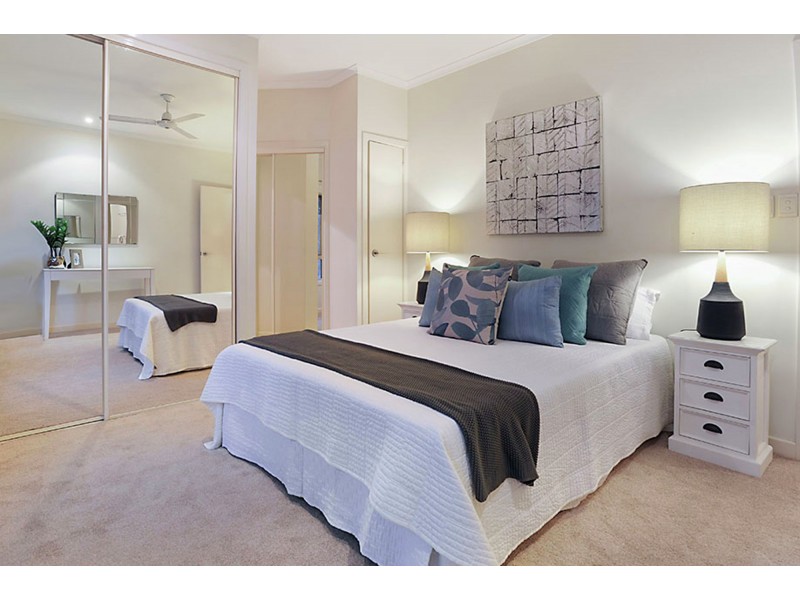 16 Piccadilly Place, Carindale QLD 4152