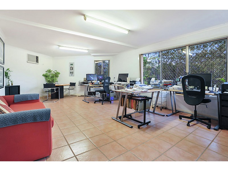 16 Piccadilly Place, Carindale QLD 4152