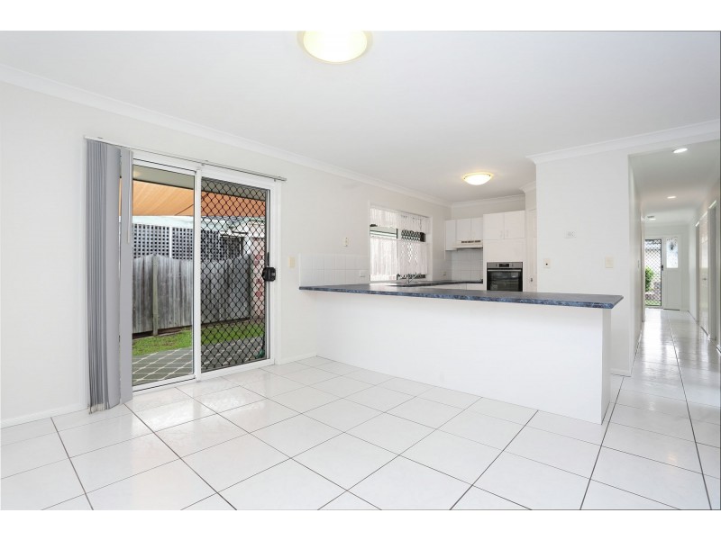 80 The Village Avenue, Coopers Plains QLD 4108