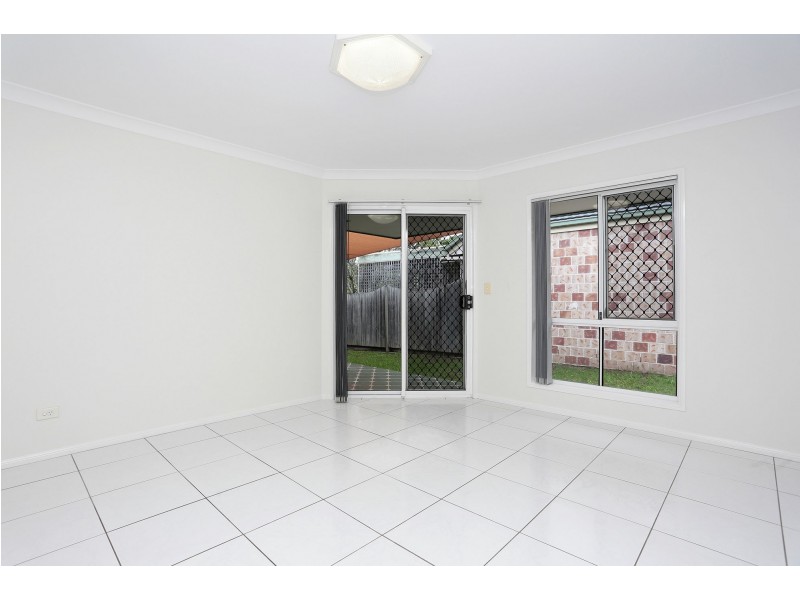 80 The Village Avenue, Coopers Plains QLD 4108