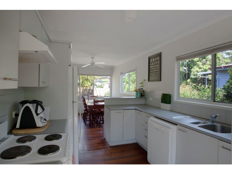 19 LOBELIA AVE, Daisy Hill QLD 4127
