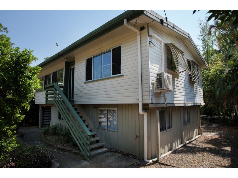 19 LOBELIA AVE, Daisy Hill QLD 4127
