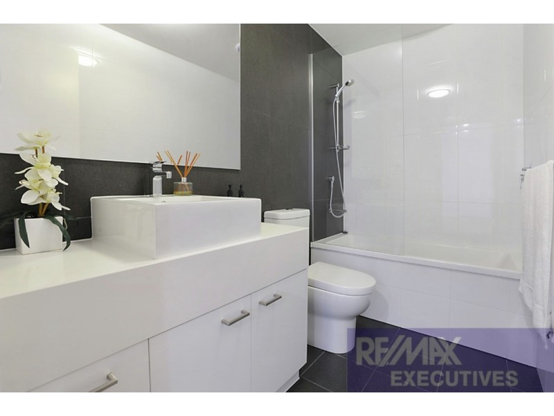 12/97 Baringa Street, Morningside QLD 4170