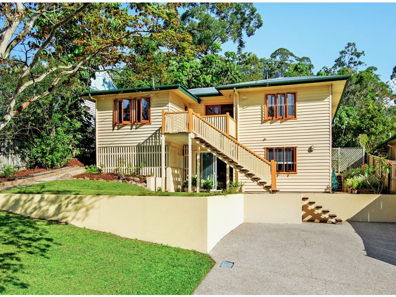 52 Brodie Street, Holland Park West QLD 4121