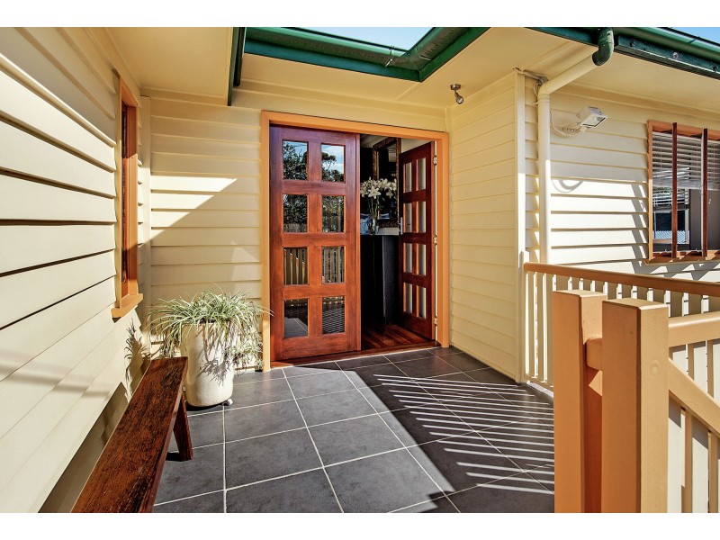 52 Brodie Street, Holland Park West QLD 4121