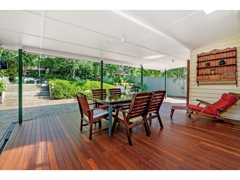 52 Brodie Street, Holland Park West QLD 4121