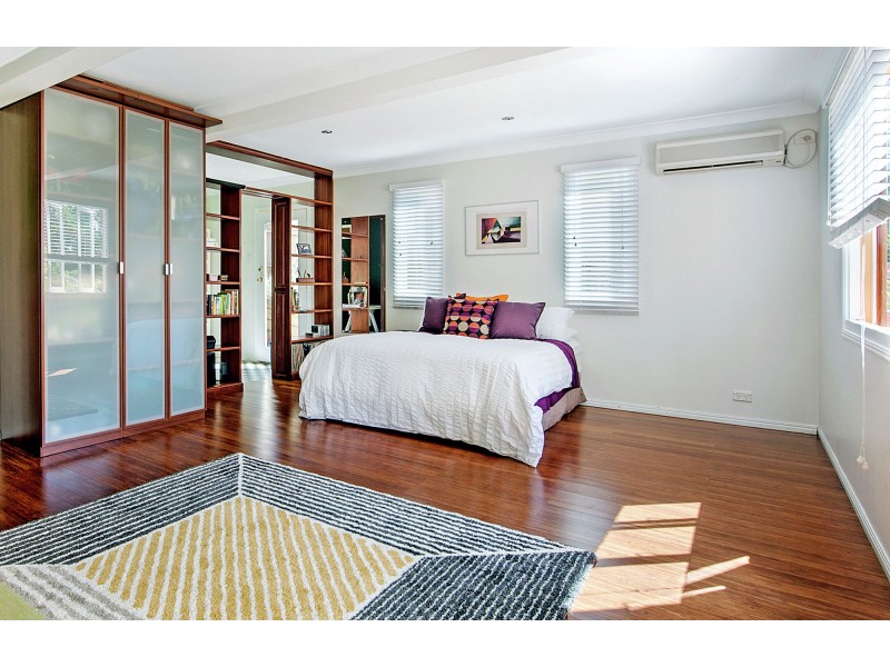 52 Brodie Street, Holland Park West QLD 4121