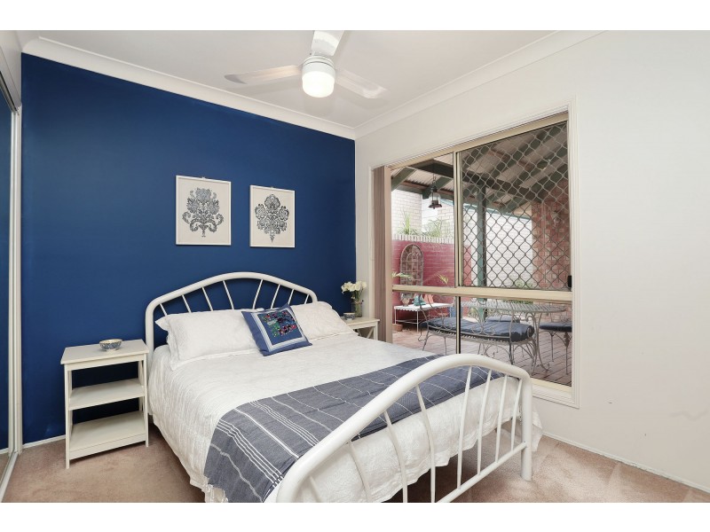 8 Appleyard Crescent, Coopers Plains QLD 4108