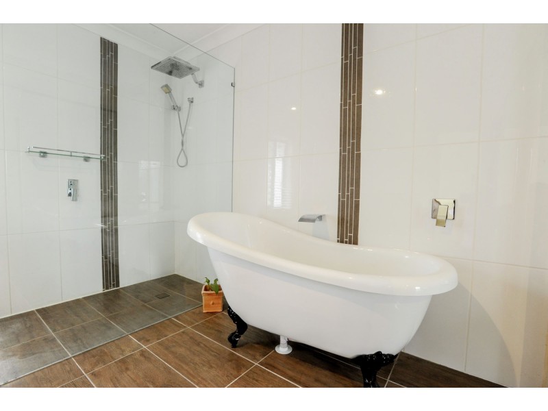 26 Keyes Street, Loganlea QLD 4131