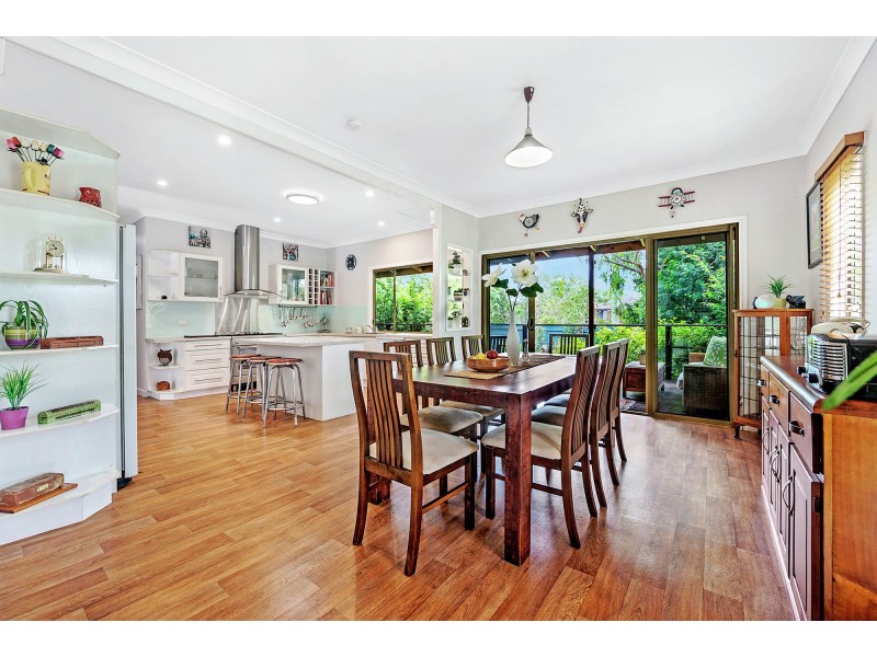 1 Kurts Street, Holland Park West QLD 4121