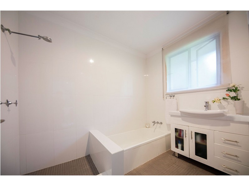 118 Gaynesford St, Mount Gravatt QLD 4122