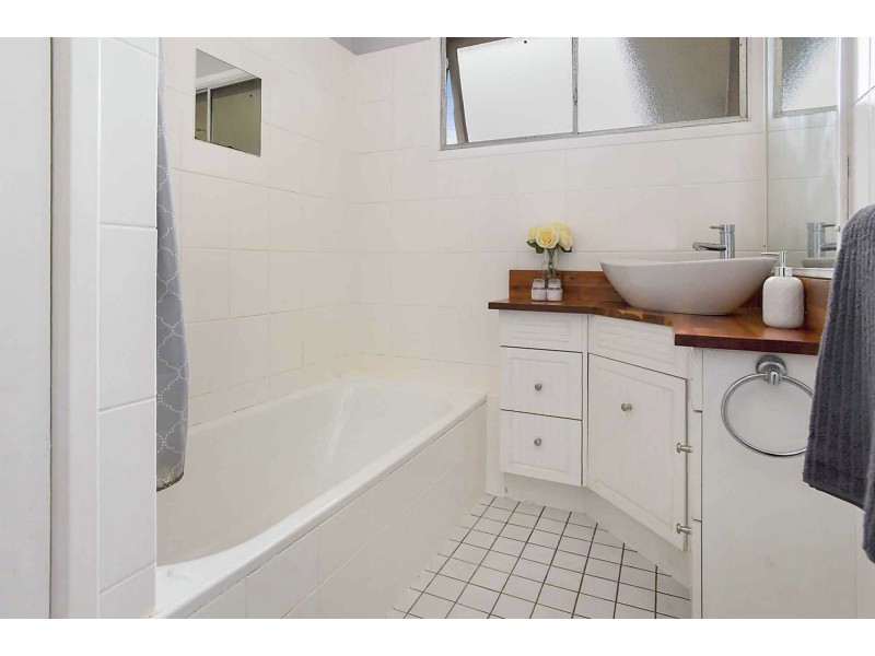 79 Mingera Street, Mansfield QLD 4122