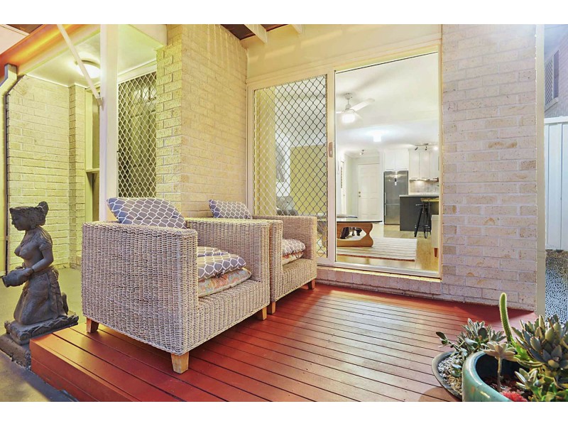 6/2 Blackburn Street (entry via Keats St), Moorooka QLD 4105