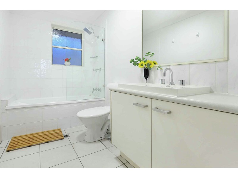 6/2 Blackburn Street (entry via Keats St), Moorooka QLD 4105