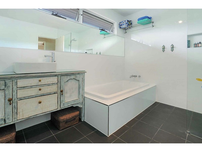 30 Buckley Street, Carina Heights QLD 4152