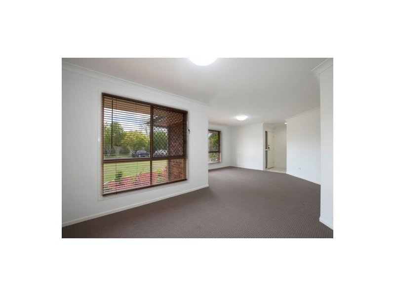 48 Solandra Crescent, Calamvale QLD 4116