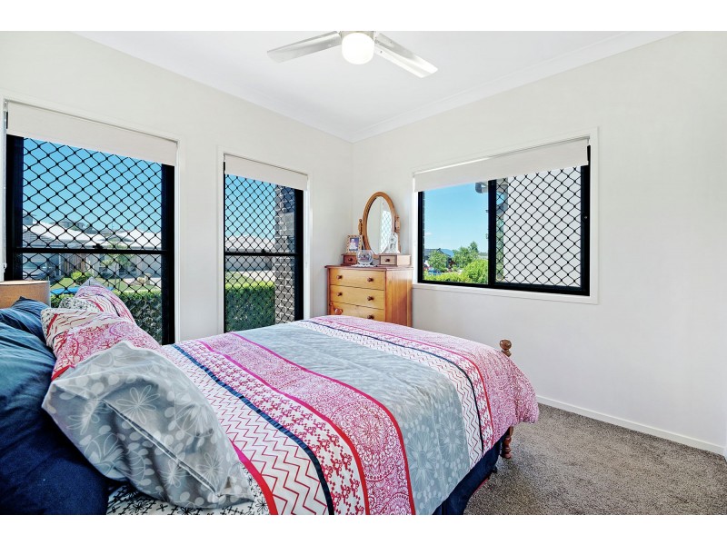 48 Parkland Drive, Springfield Lakes QLD 4300