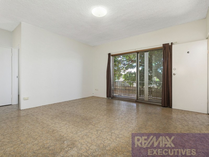 C-1035 Logan Road, Holland Park QLD 4121