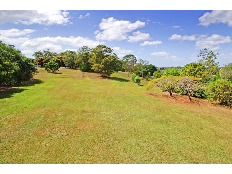 626 Cavendish Road, Holland Park QLD 4121
