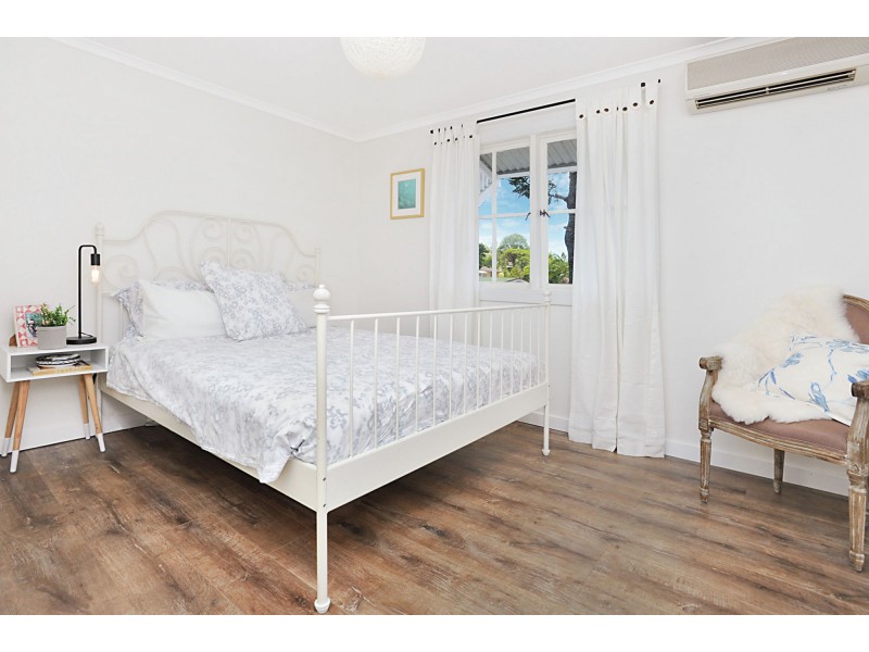 2/18 Raff Ave, Holland Park QLD 4121