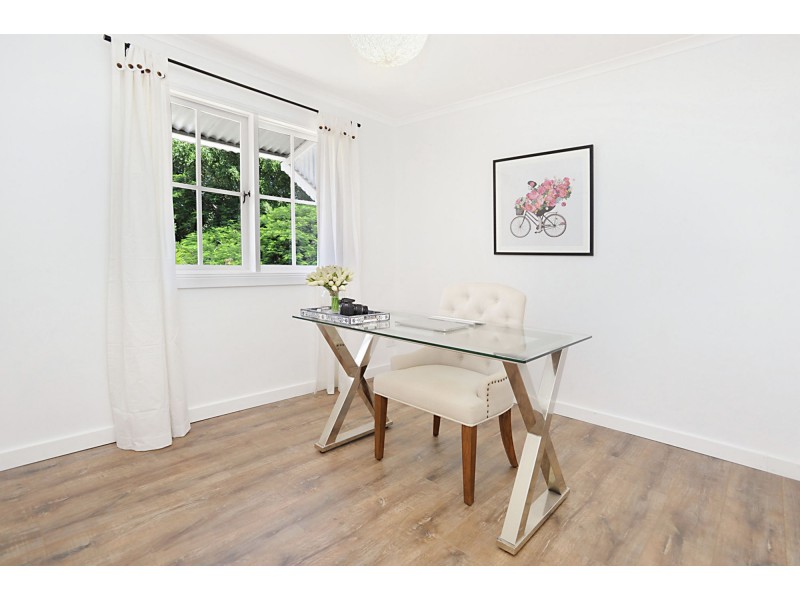 2/18 Raff Ave, Holland Park QLD 4121