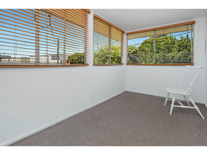137 Wecker Road, Mansfield QLD 4122