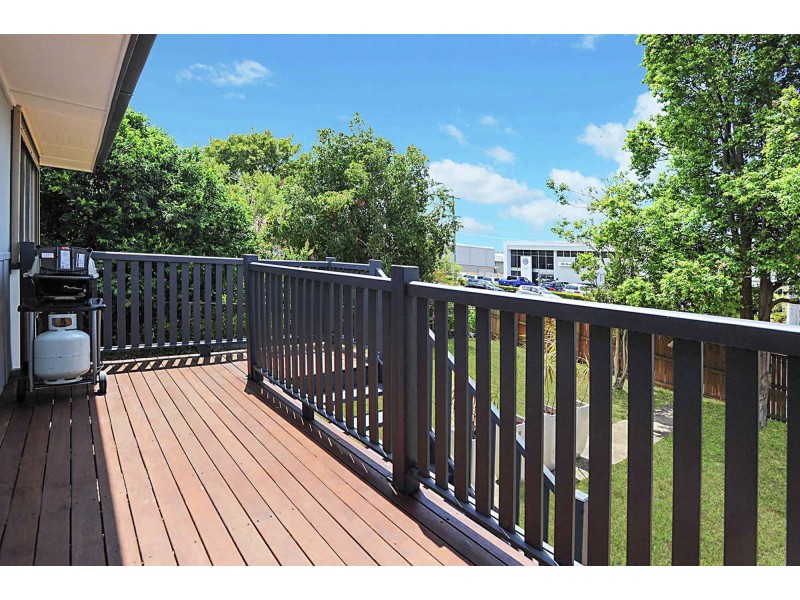 137 Wecker Road, Mansfield QLD 4122