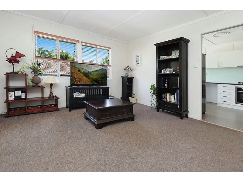 137 Wecker Road, Mansfield QLD 4122