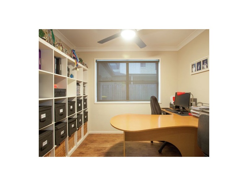 7 Samuel Street, Calamvale QLD 4116