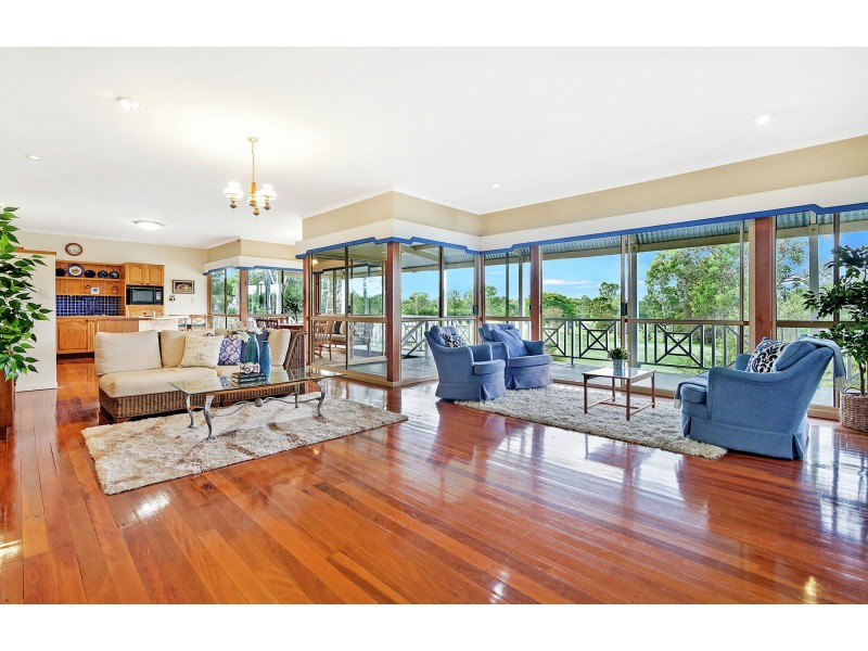 33 Scarba Street, Middle Park QLD 4074