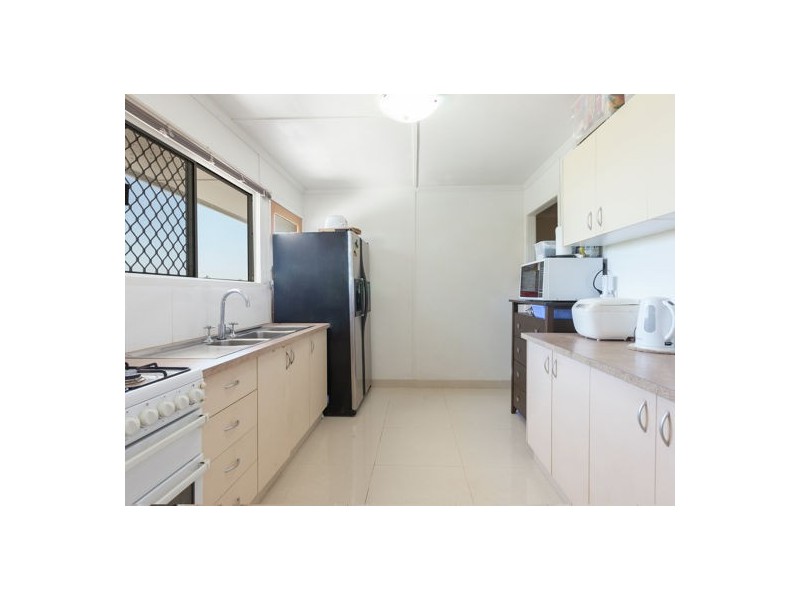 61 Mingera Street, Mansfield QLD 4122