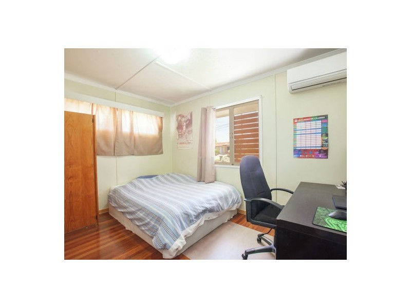 61 Mingera Street, Mansfield QLD 4122