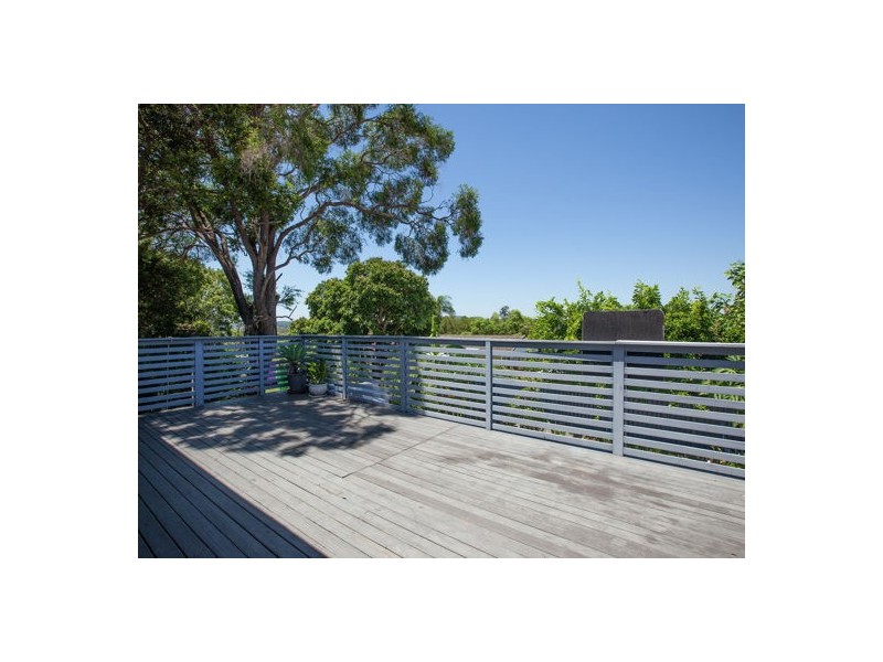 61 Mingera Street, Mansfield QLD 4122