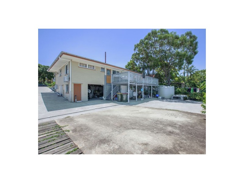 61 Mingera Street, Mansfield QLD 4122