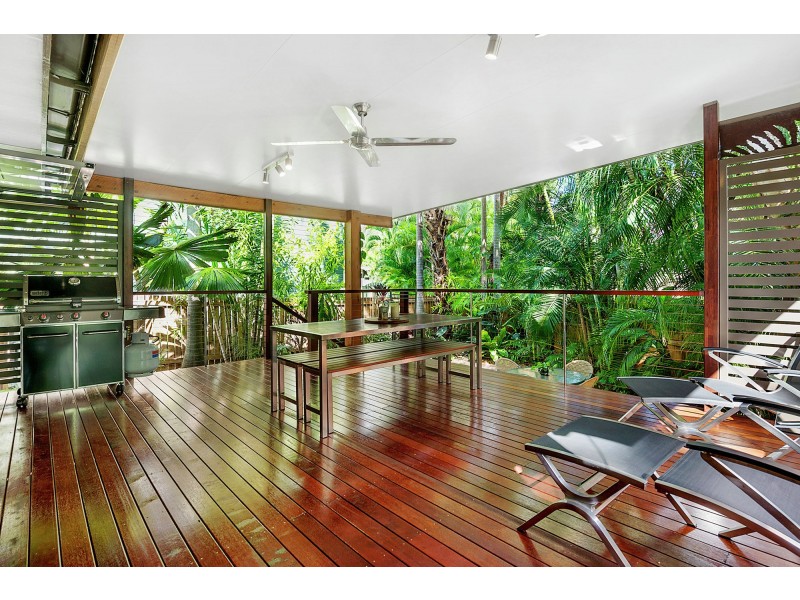 50 Boronia Avenue, Holland Park West QLD 4121