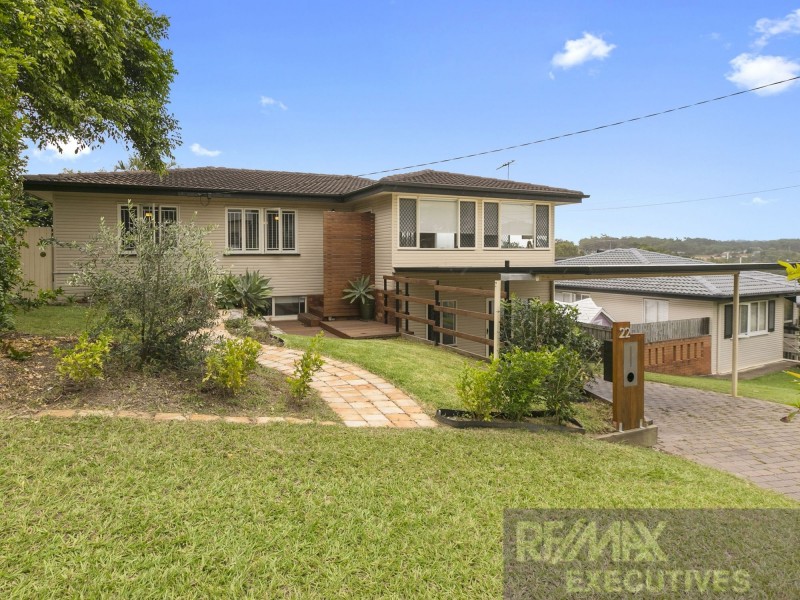 22 Pareena Crescent, Mansfield QLD 4122