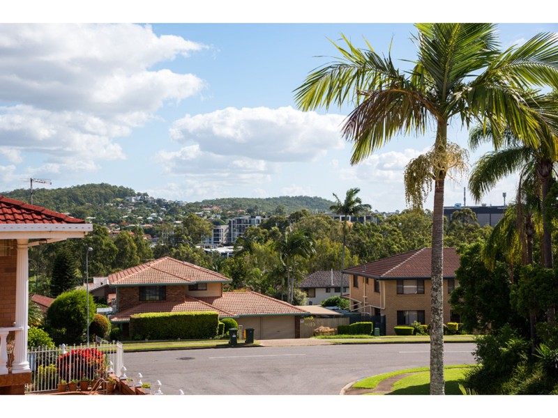 3 Pendennis Place, Carindale QLD 4152
