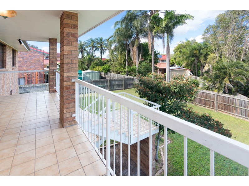 3 Pendennis Place, Carindale QLD 4152