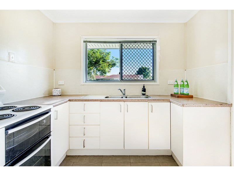 2 June Court, Ellen Grove QLD 4078