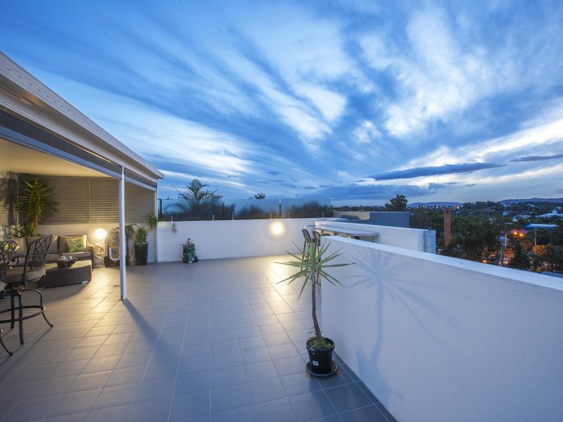 49/908 Logan Road, Holland Park West QLD 4121