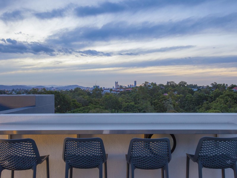 49/908 Logan Road, Holland Park West QLD 4121