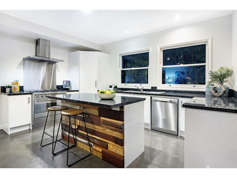 25 Robinson St, Moorooka QLD 4105