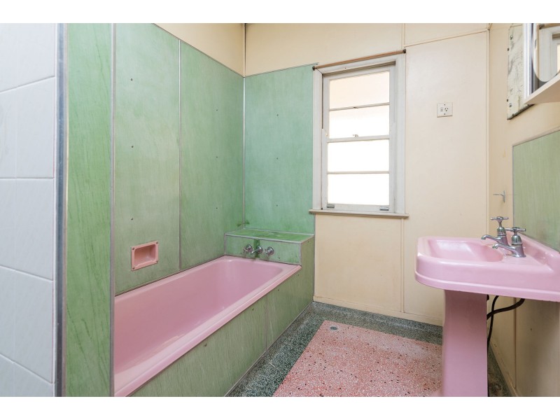 155 Birdwood Road, Holland Park West QLD 4121