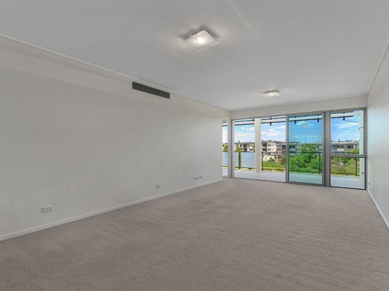 233/16 Waterline Crescent, Bulimba QLD 4171