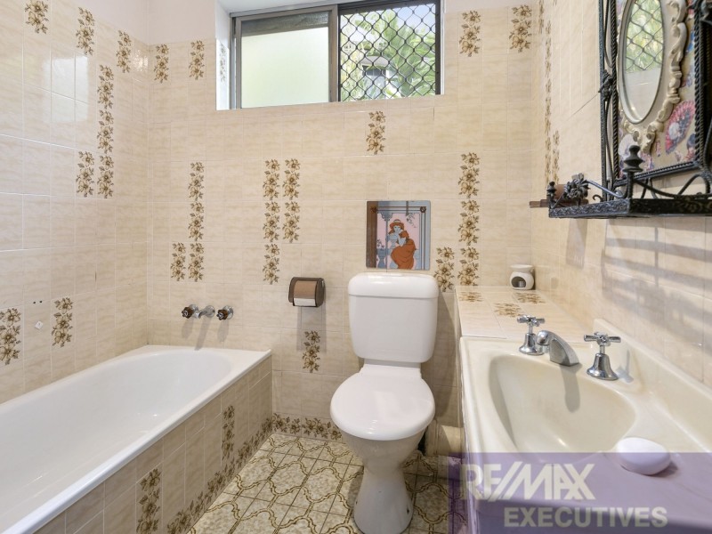 10 Edred Street, Carindale QLD 4152