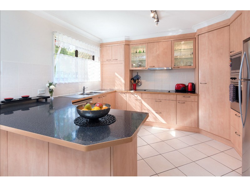 34 Firthshire Street, Mansfield QLD 4122