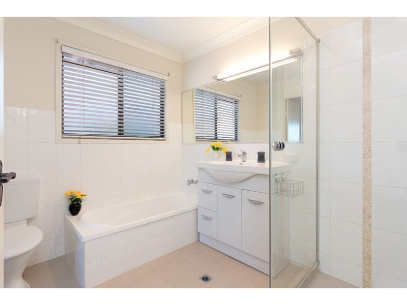 34 Firthshire Street, Mansfield QLD 4122