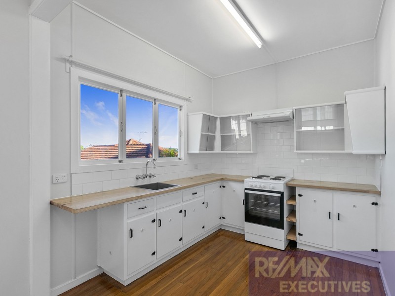 62 Geelong Avenue, Holland Park QLD 4121