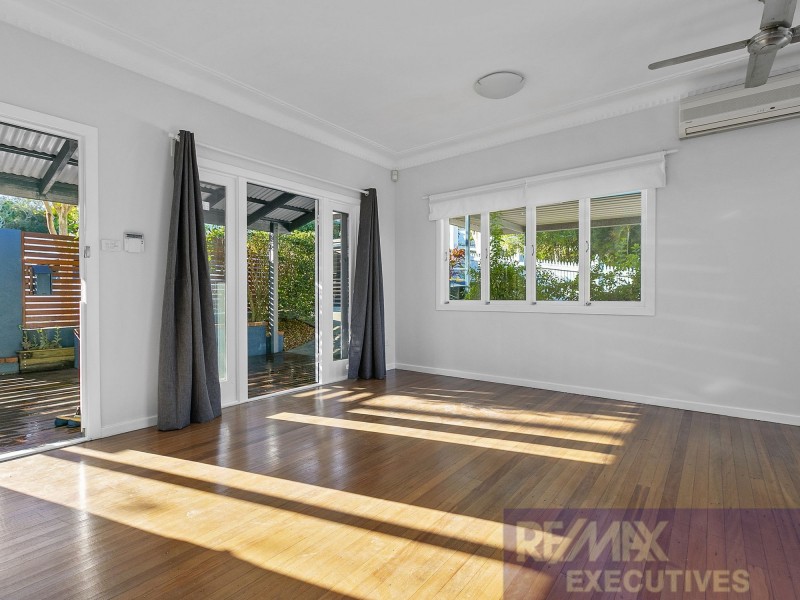 62 Geelong Avenue, Holland Park QLD 4121