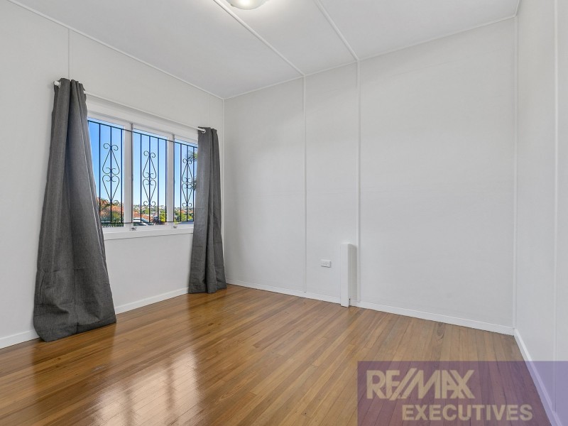 62 Geelong Avenue, Holland Park QLD 4121